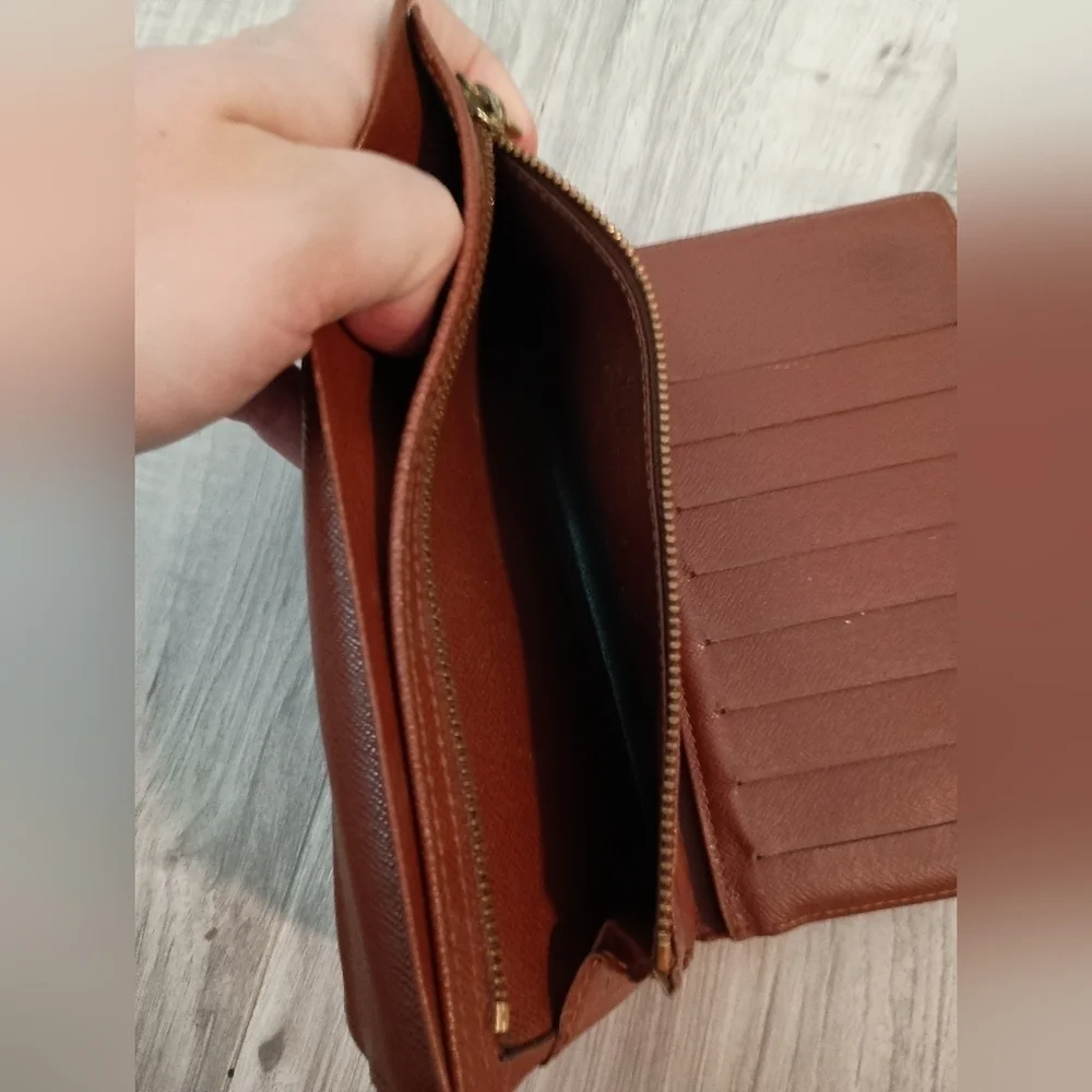 Louis Vuitton Monogram Pochette Passport Trifold Wallet
